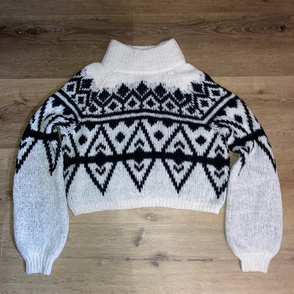 Hollister Women’s Black and White Fair Isle Knit Sweater Turtleneck Size Medium - Picture 3 of 15